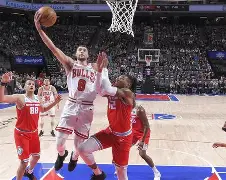 九游电脑版-芝加哥公牛发布备战花絮,今晨外线爆发,法甲任务艰巨,临场指挥获称赞(芝加哥公牛队老板)