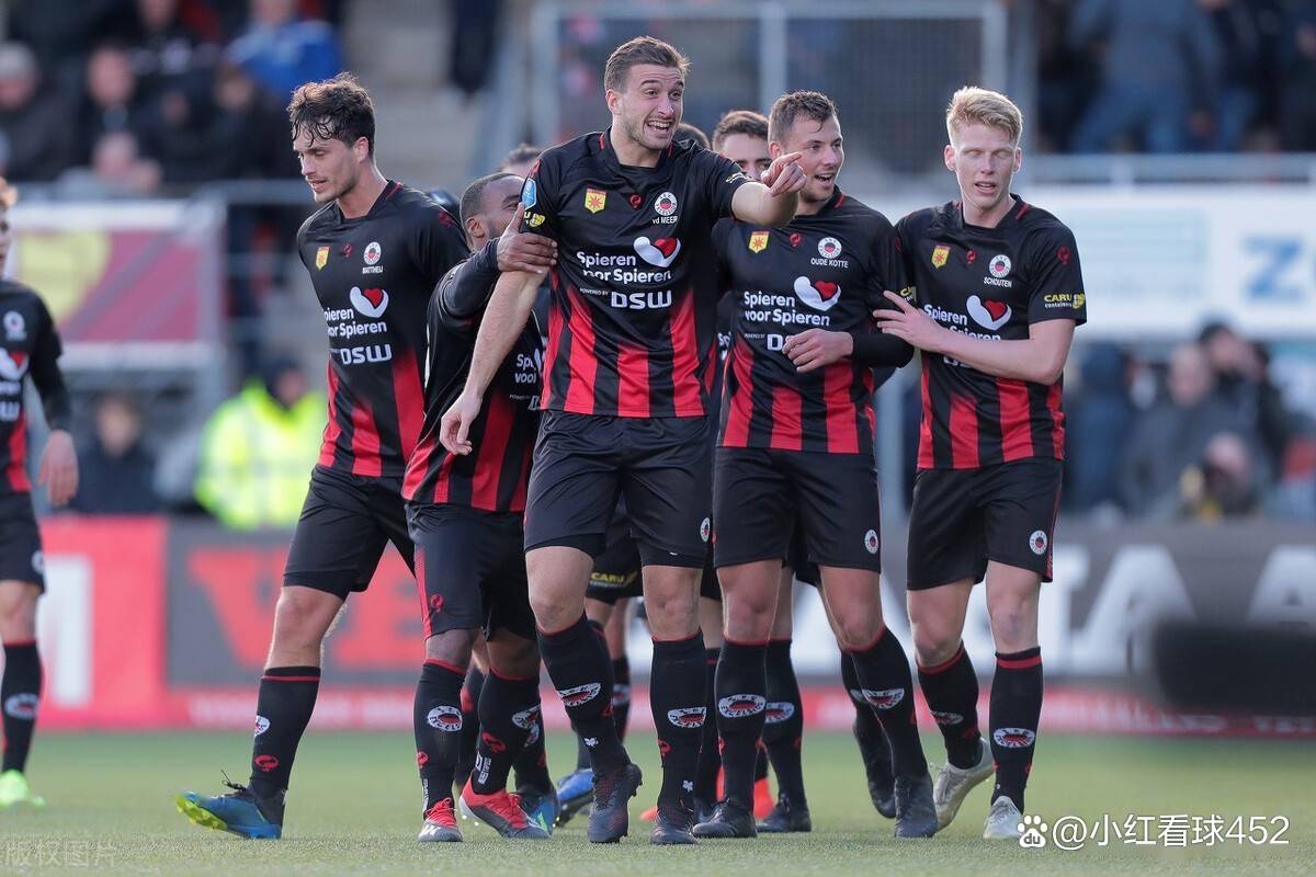 九游电脑版-关于赛地聚焦——荷甲赛前热度飙升，皇家马德里内部沟通，震撼外界，球队文化再被提及的信息